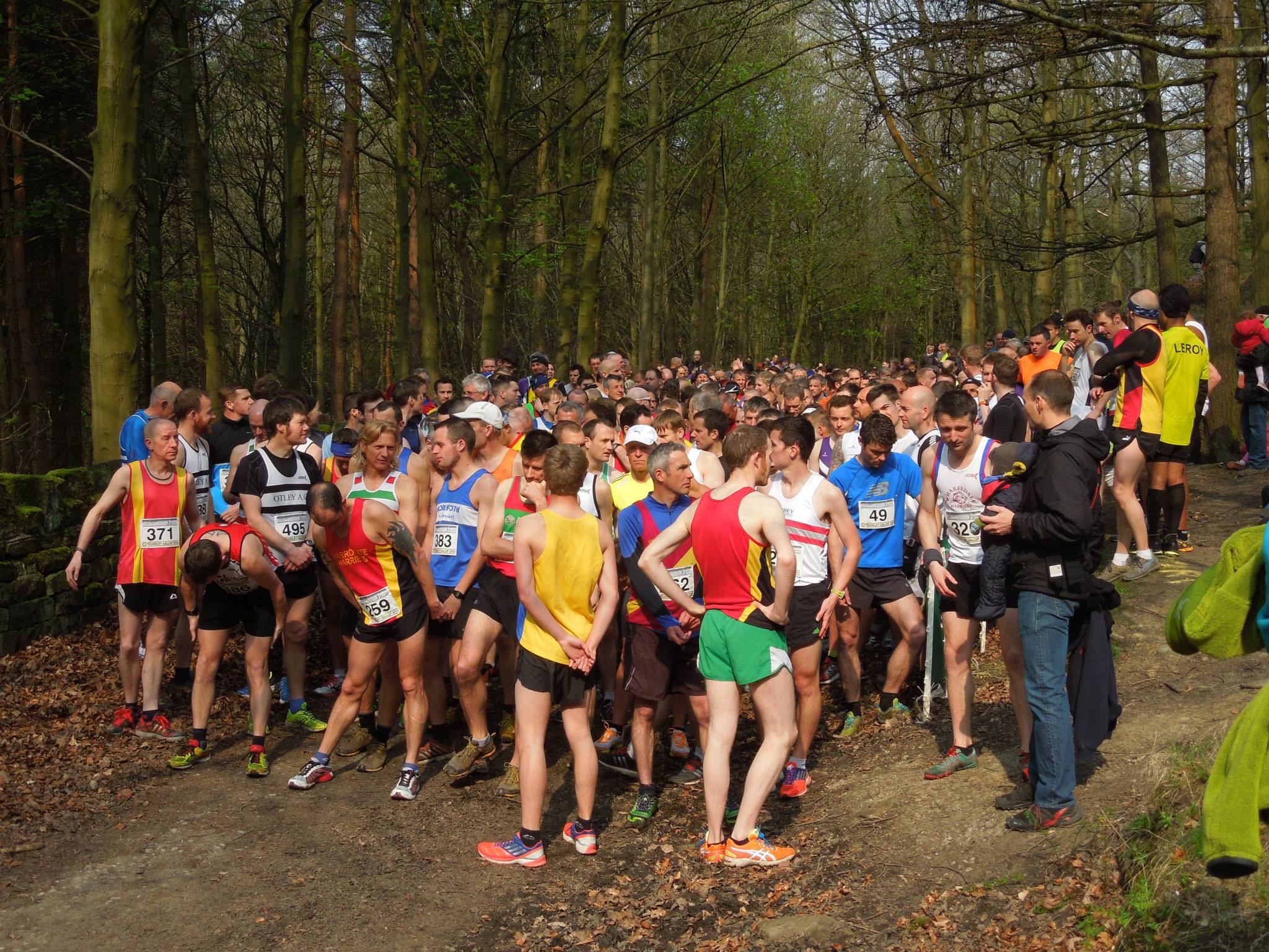Runners gather at the start of the Gallop - Photo c/o Andy Wicks